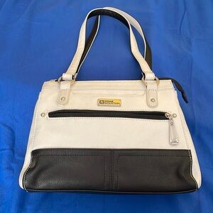 Stone Mountain Black and white Leather Purse